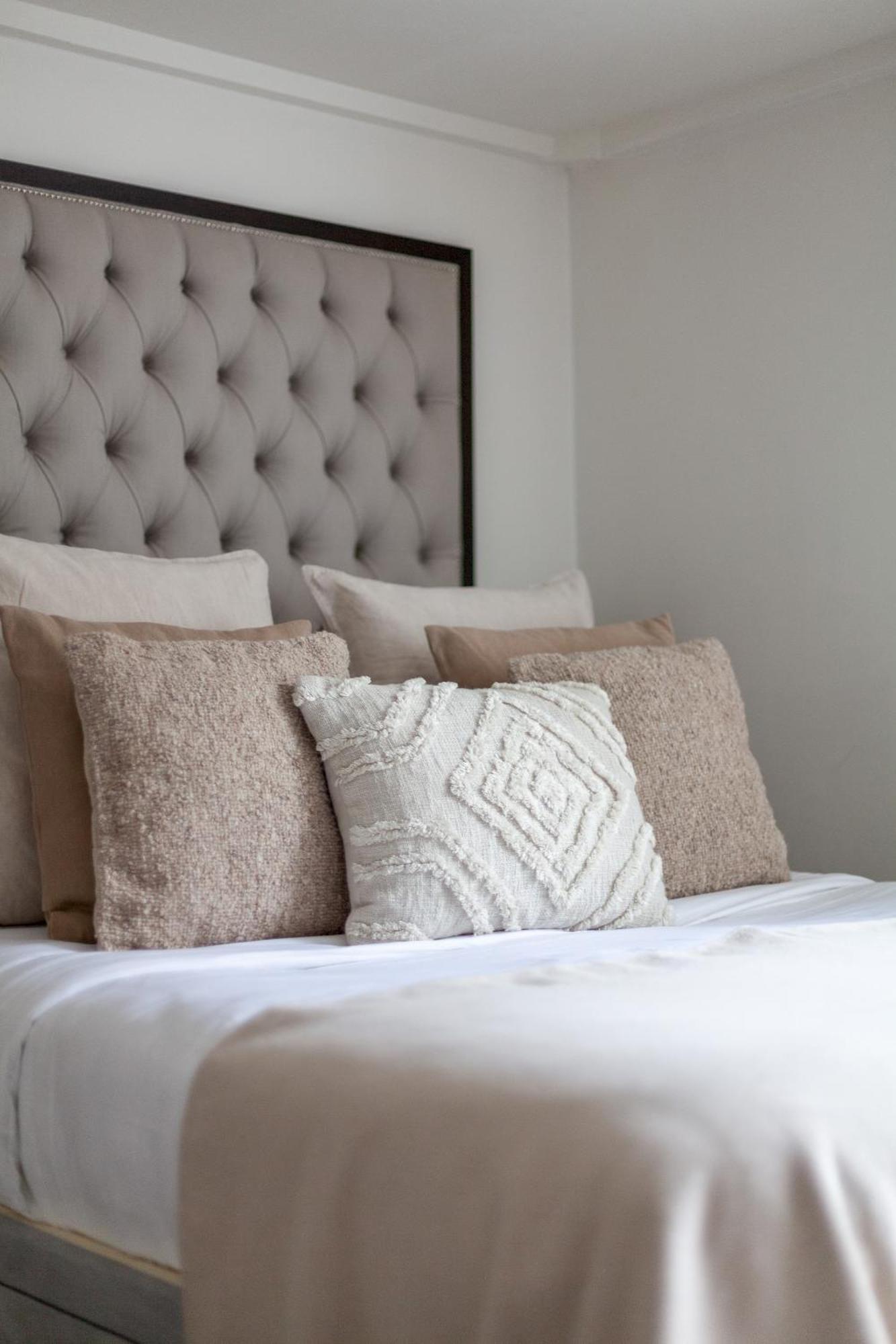 The New Cross Premier Rooms London Exterior photo
